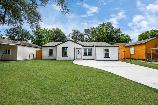 10118 Cathedral Drive, Houston, TX 77051