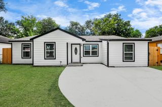 10118 Cathedral Drive, Houston, TX 77051