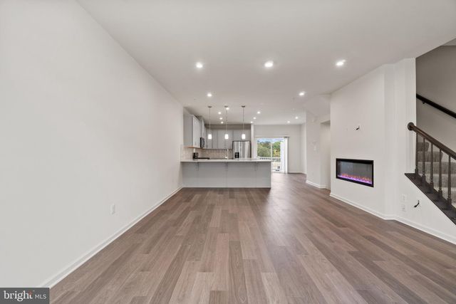 8217 LONGFORD RD, Millersville, MD 21108