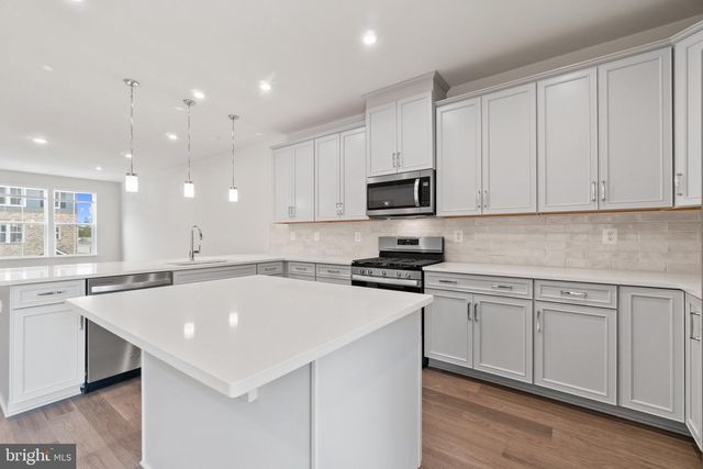 8217 LONGFORD RD, Millersville, MD 21108