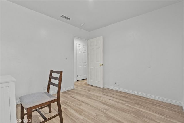 6910 Alabama, Canoga Park, CA 91303