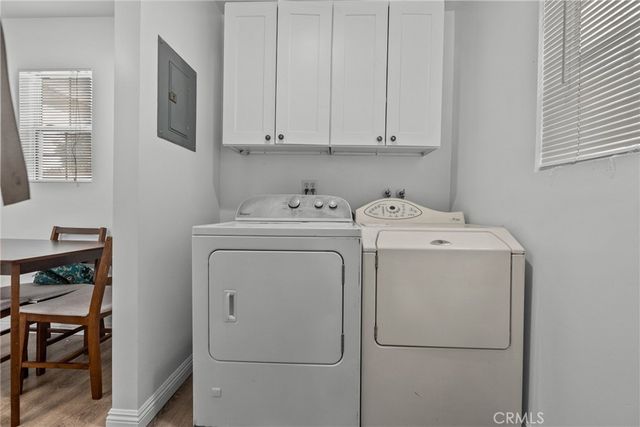 6910 Alabama, Canoga Park, CA 91303