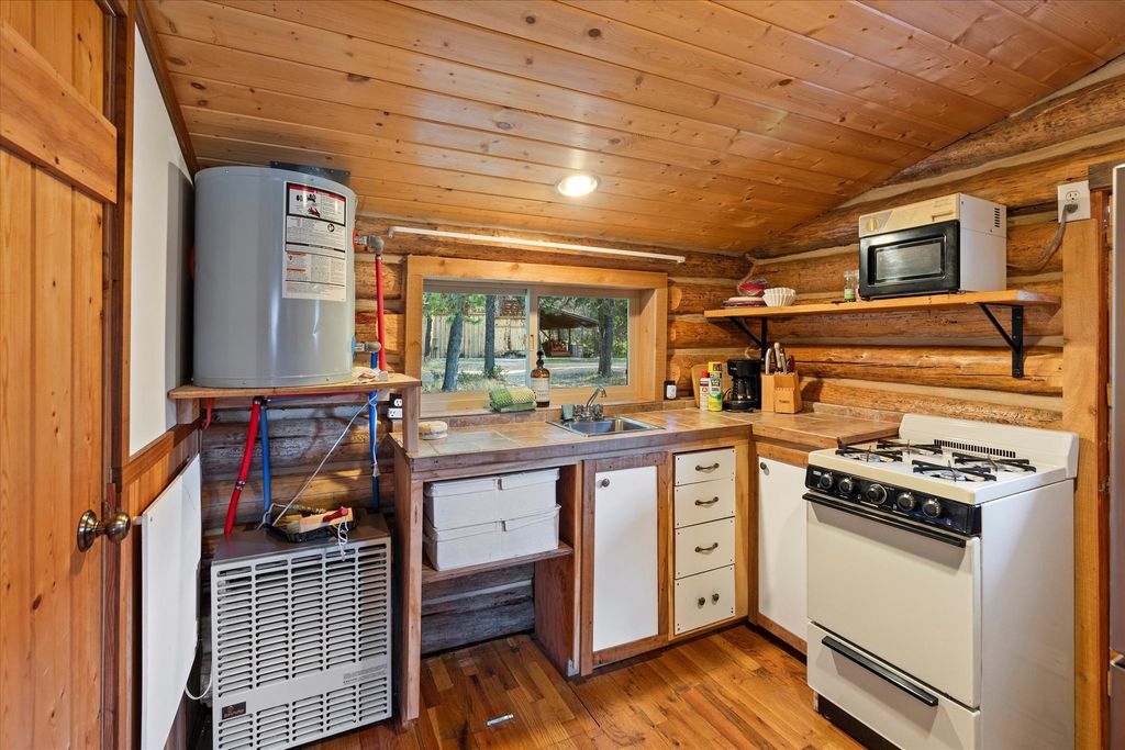 355 Upper Ford Cut Off Road, Yaak, MT 59935 photo 40