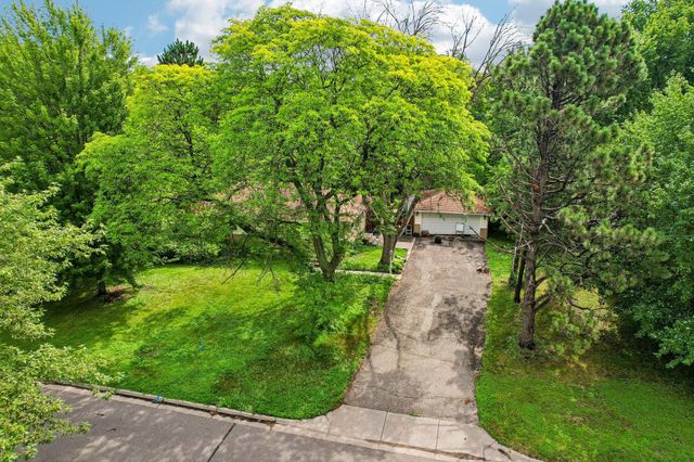 6948 Janell Avenue N, Brooklyn Park, MN 55428