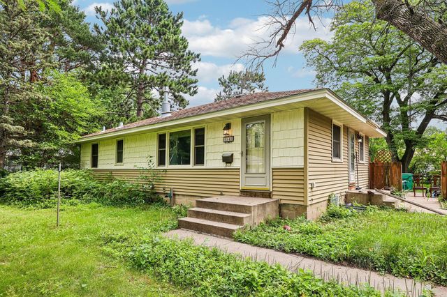 6948 Janell Avenue N, Brooklyn Park, MN 55428