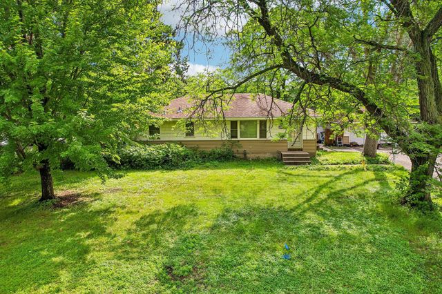 6948 Janell Avenue N, Brooklyn Park, MN 55428