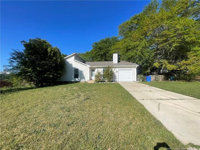 6804 Leeds Court, Fayetteville, NC 28304