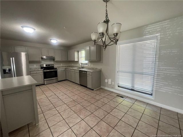 6804 Leeds Court, Fayetteville, NC 28304