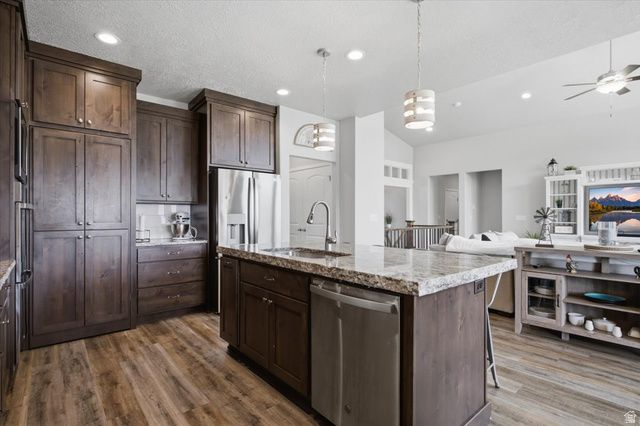 3813 W 910 S, Syracuse, UT 84075