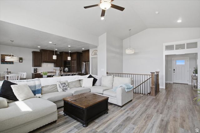 3813 W 910 S, Syracuse, UT 84075