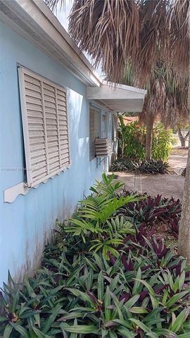 6521 SW 112th Ave, Miami, FL 33173