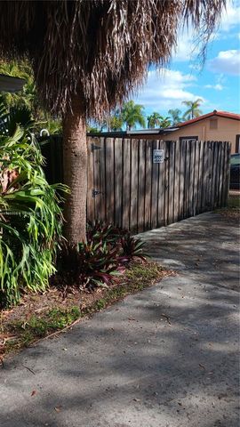 6521 SW 112th Ave, Miami, FL 33173