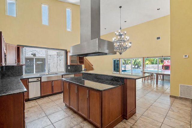 7997 SW 76th Avenue, Miami, FL 33143