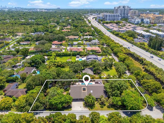 7997 SW 76th Avenue, Miami, FL 33143