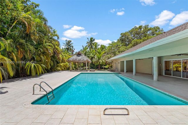 7997 SW 76th Avenue, Miami, FL 33143