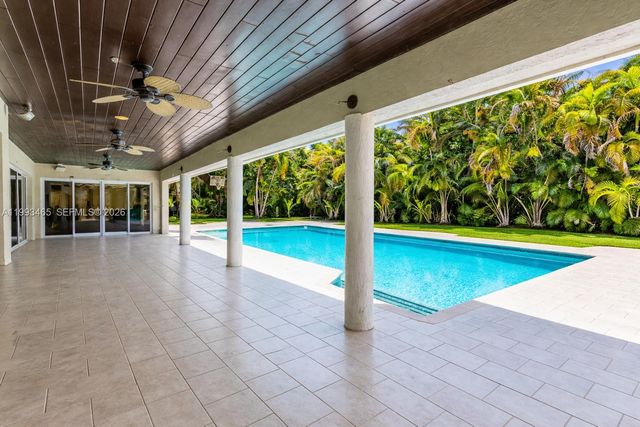 7997 SW 76th Avenue, Miami, FL 33143
