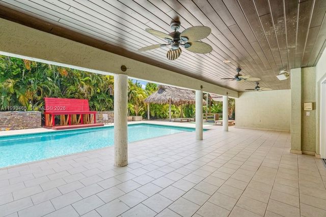 7997 SW 76th Avenue, Miami, FL 33143
