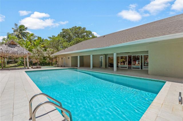 7997 SW 76th Avenue, Miami, FL 33143