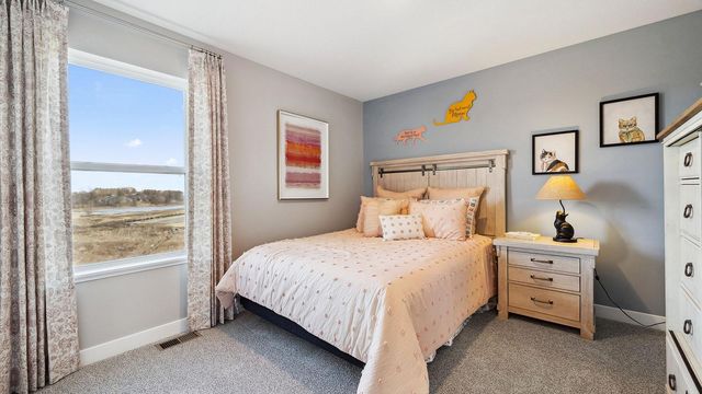 17062 Draper Way, Lakeville, MN 55044