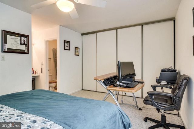 5730 EVERGREEN KNOLL CT, Alexandria, VA 22303