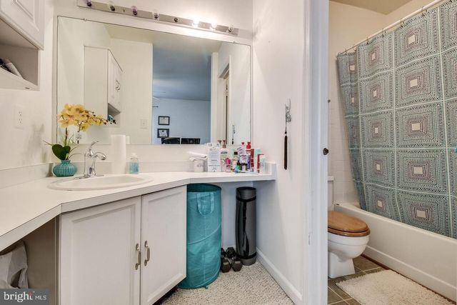 5730 EVERGREEN KNOLL CT, Alexandria, VA 22303