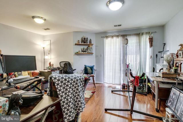 5730 EVERGREEN KNOLL CT, Alexandria, VA 22303