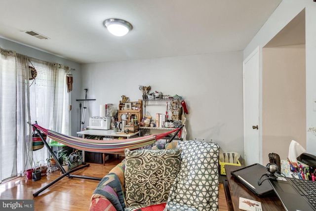 5730 EVERGREEN KNOLL CT, Alexandria, VA 22303