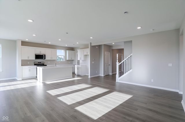 7128 Portico Lane, Mccordsville, IN 46055