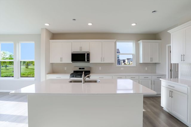 7128 Portico Lane, Mccordsville, IN 46055
