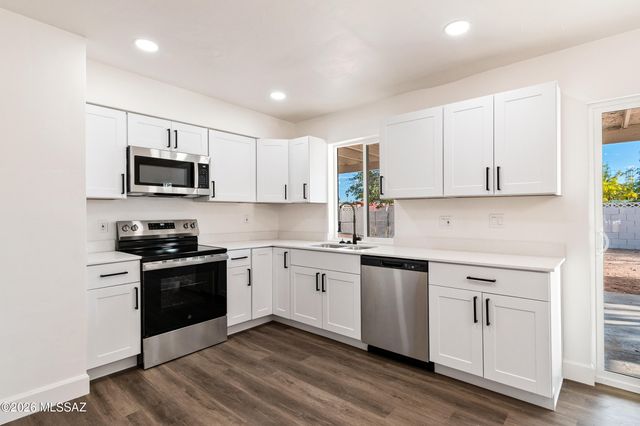 2218 E Oregon Street, Tucson, AZ 85706