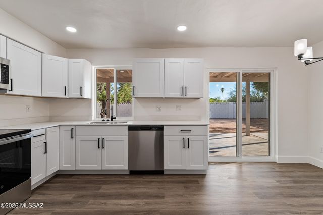 2218 E Oregon Street, Tucson, AZ 85706