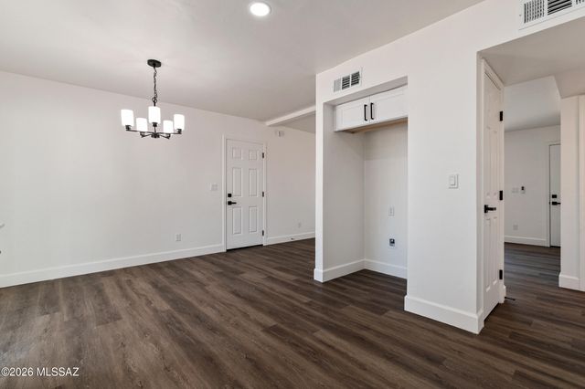 2218 E Oregon Street, Tucson, AZ 85706