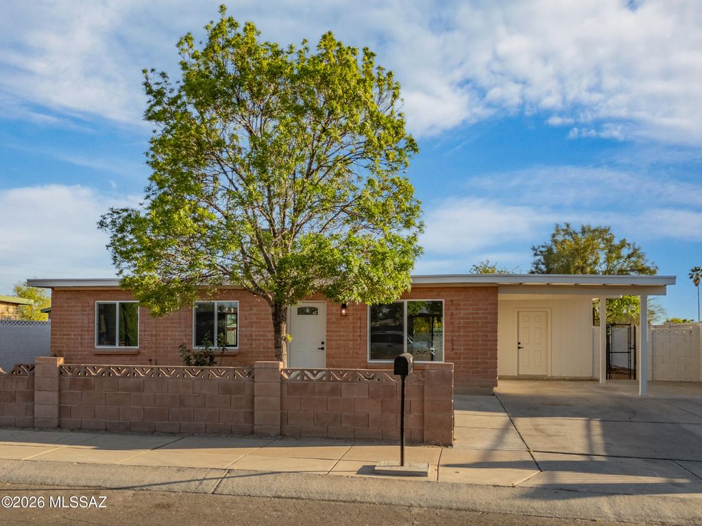 2218 E Oregon Street, Tucson, AZ 85706