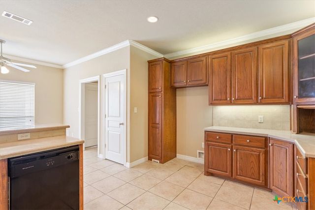 904 Erica Drive, Hewitt, TX 76643