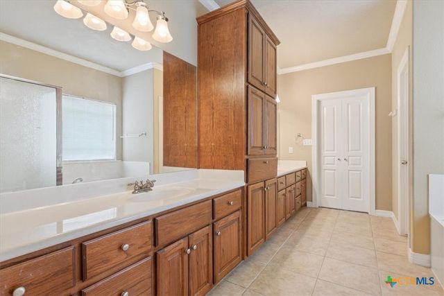 904 Erica Drive, Hewitt, TX 76643