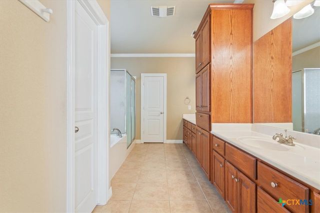 904 Erica Drive, Hewitt, TX 76643