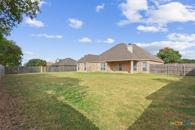 904 Erica Drive, Hewitt, TX 76643