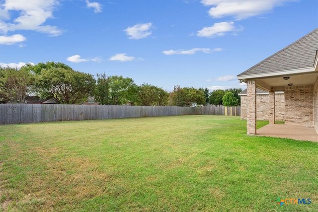 904 Erica Drive, Hewitt, TX 76643