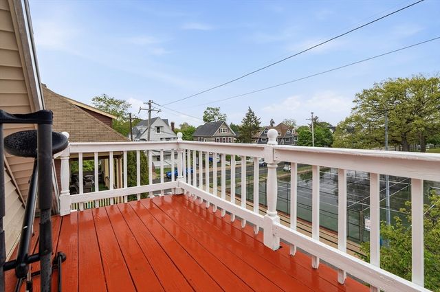 7 Pine St 2, Malden, MA 02148