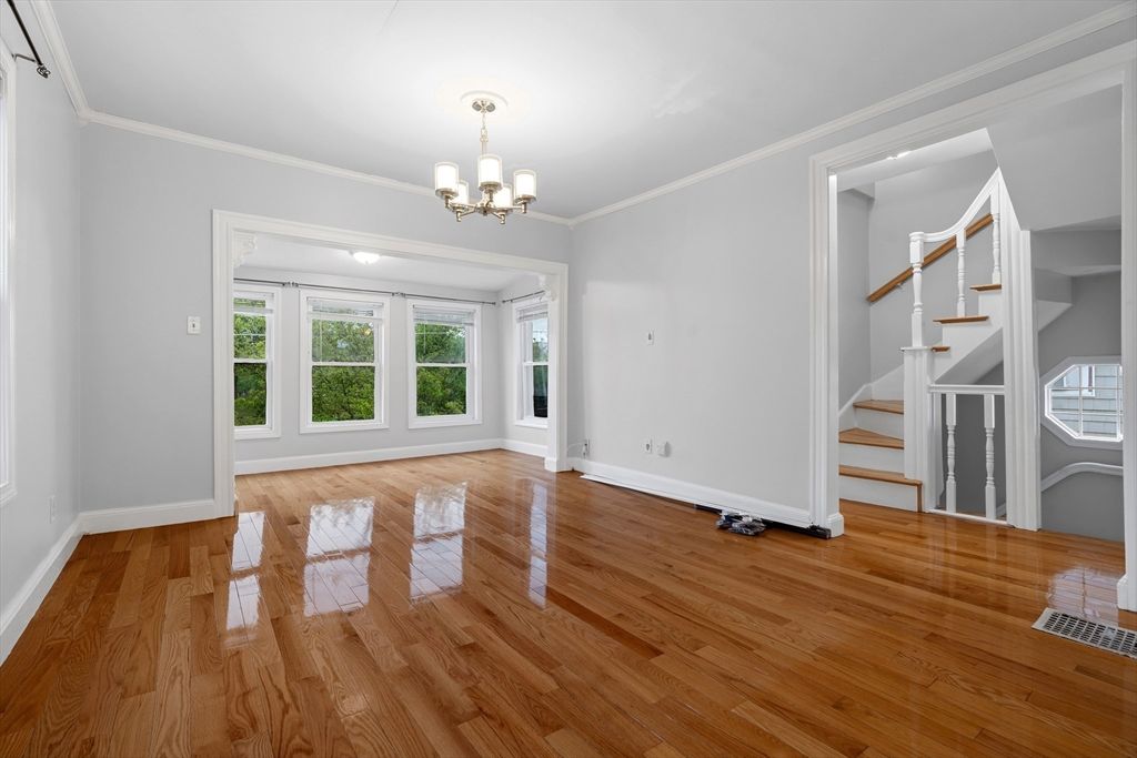 7 Pine St 2, Malden, MA 02148