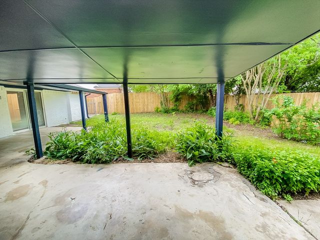 3309 S Country Club Road, Garland, TX 75043