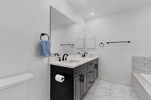 1911 Random Oaks Drive, Rockwall, TX 75087