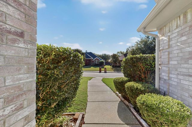 1911 Random Oaks Drive, Rockwall, TX 75087