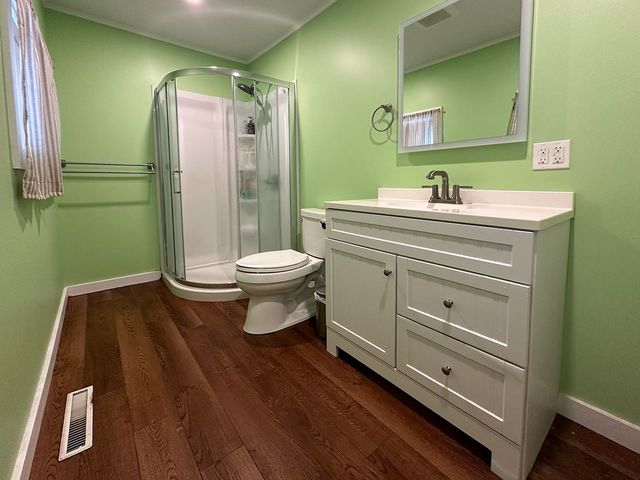 10 Hawthorne Street, Plymouth, NH 03264