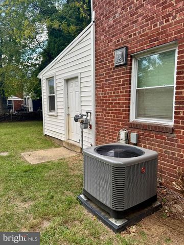 2307 WYNGATE RD, Suitland, MD 20746
