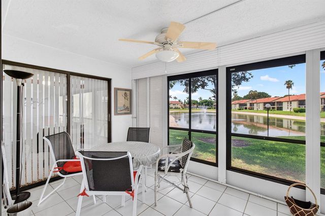 10247 N Circle Lake Drive 102, Boynton Beach, FL 33437