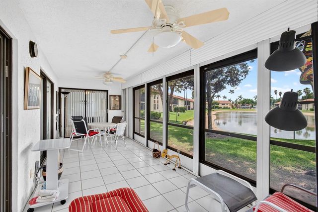 10247 N Circle Lake Drive 102, Boynton Beach, FL 33437