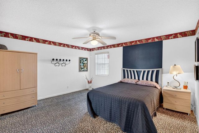 10247 N Circle Lake Drive 102, Boynton Beach, FL 33437