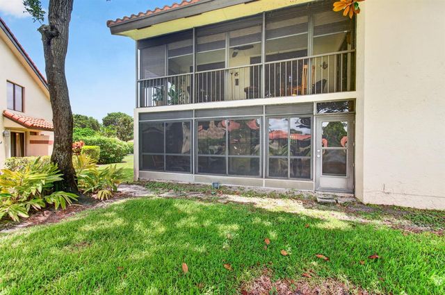 10247 N Circle Lake Drive 102, Boynton Beach, FL 33437