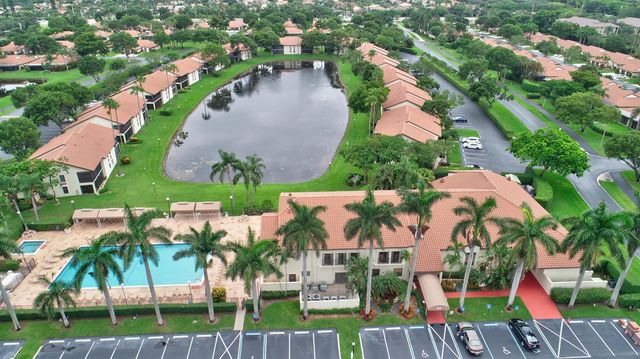 10247 N Circle Lake Drive 102, Boynton Beach, FL 33437